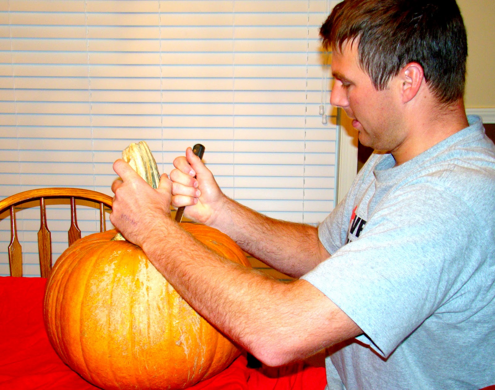 How to Carve a Pumpkin