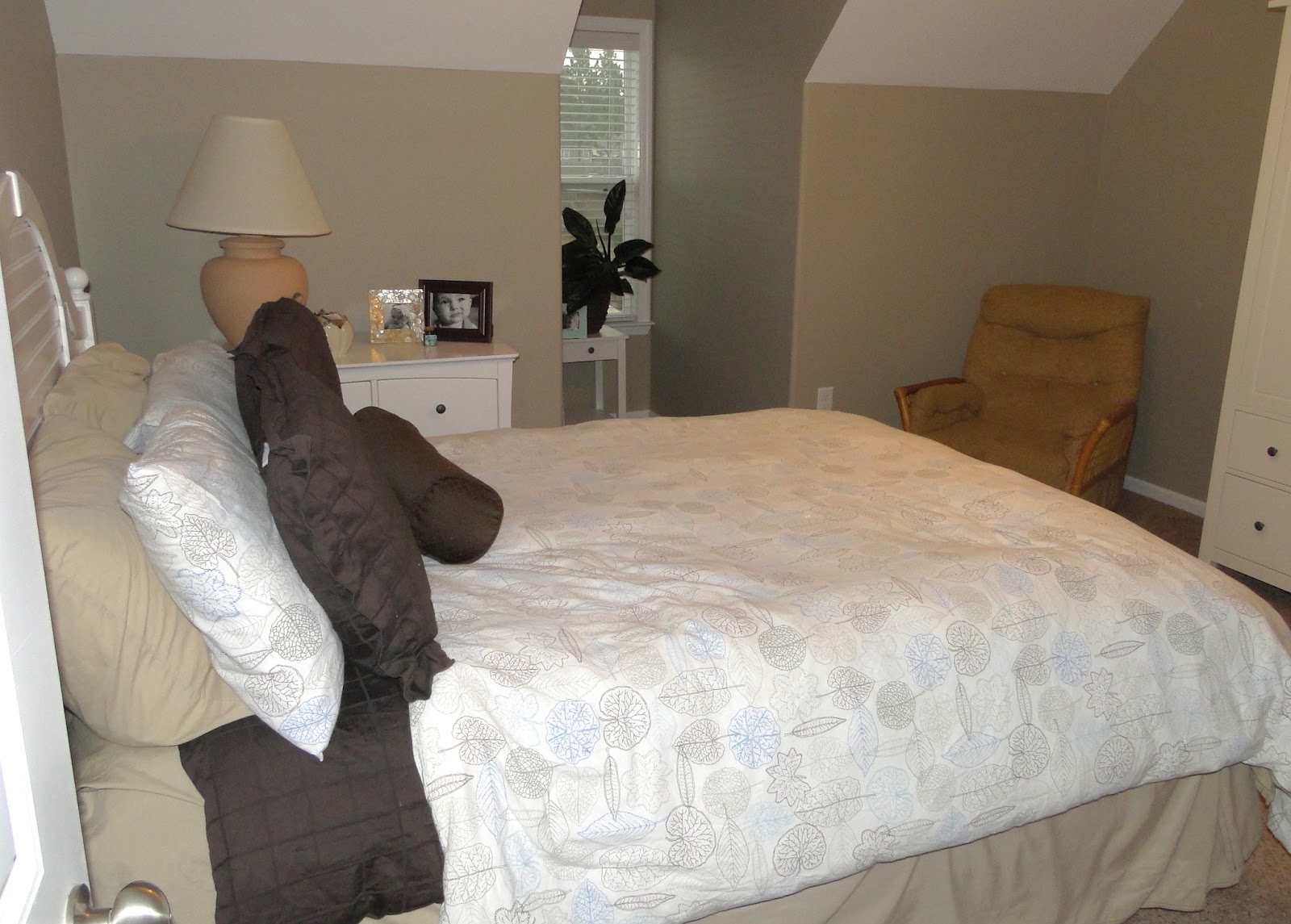 Tour of Our Home ~ Guest Bedroom