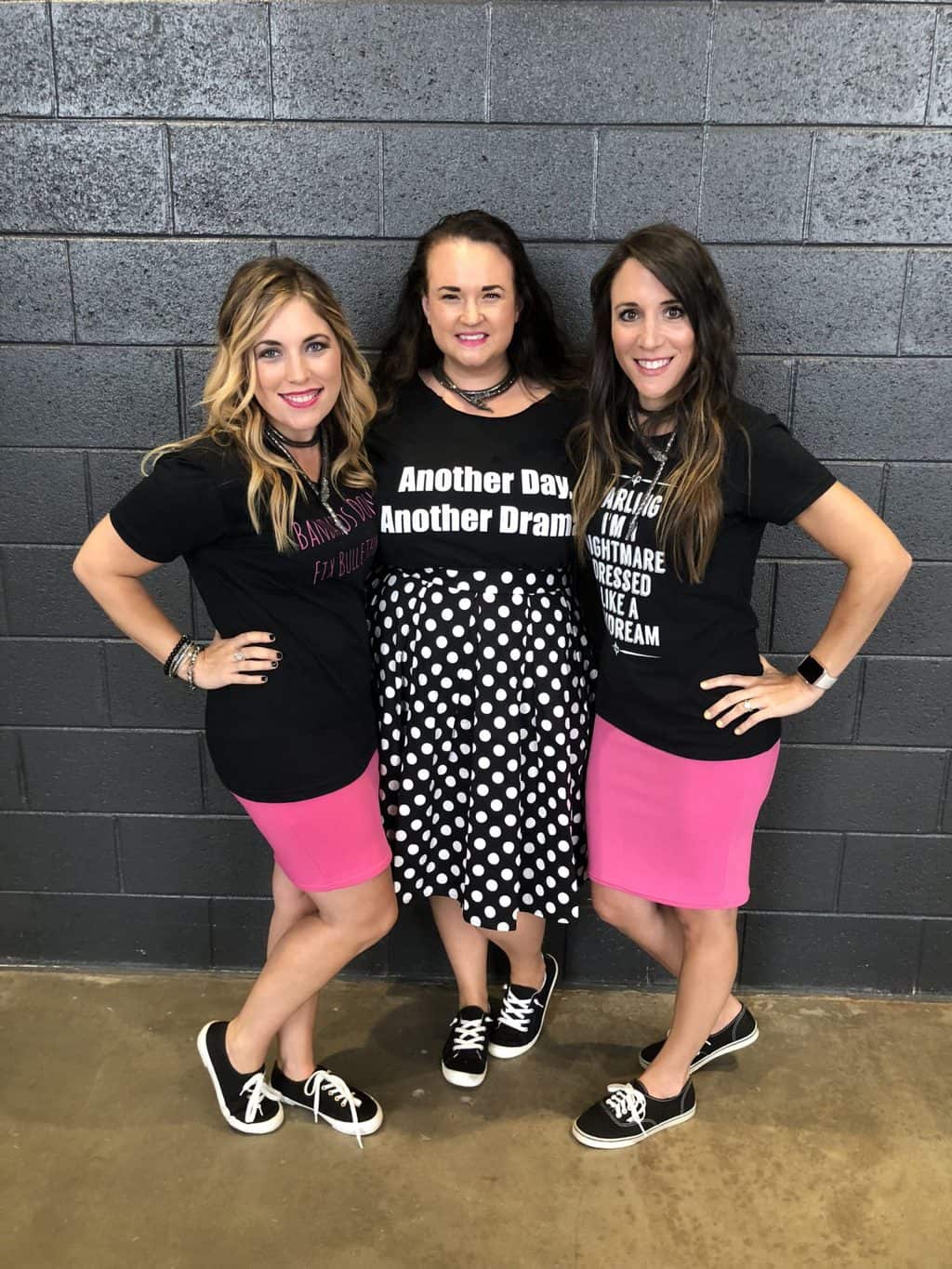 three friends enjoying taylor swift concert!