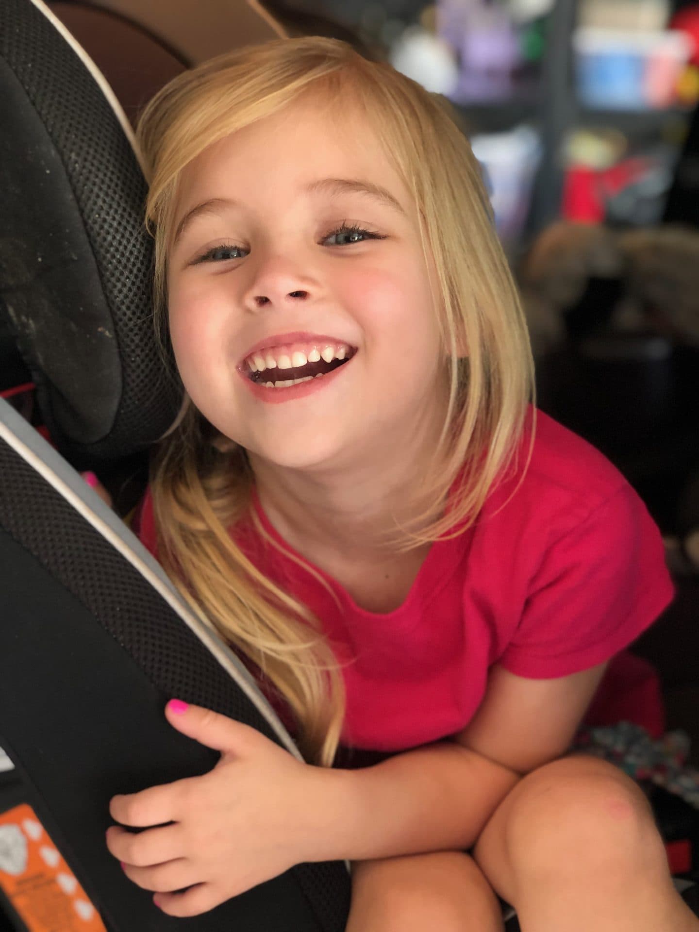 little girl rear facing car seat