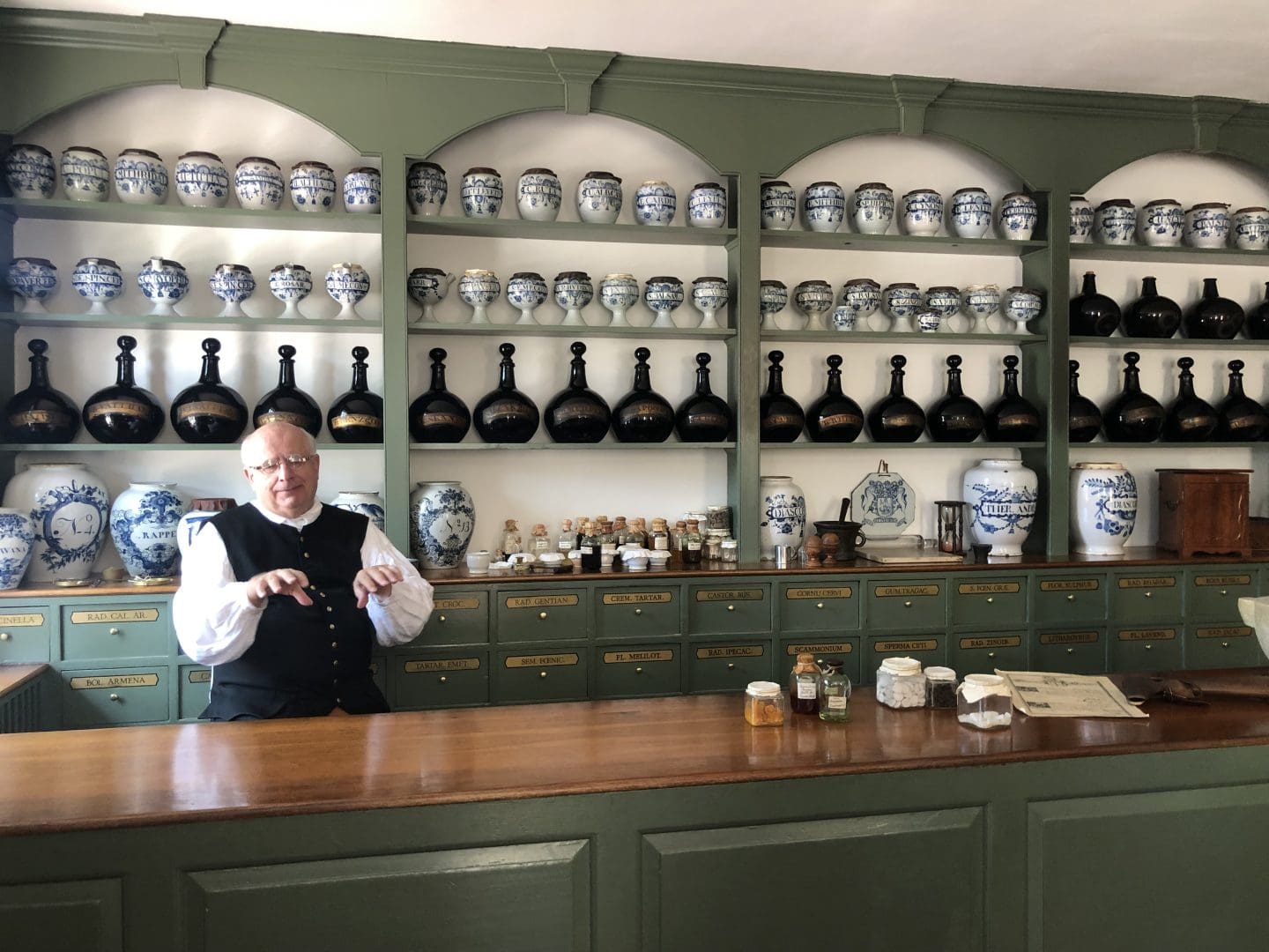 colonial snacks and apothecary in Colonial Williamsburg