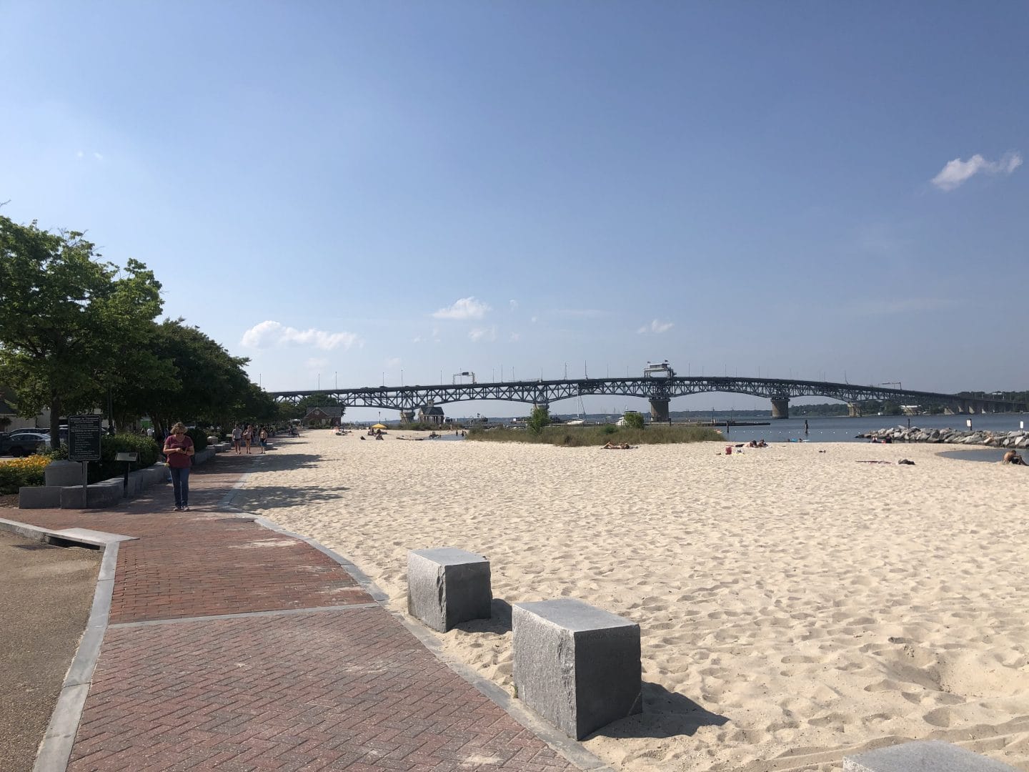 Yorktown victory monument and beach