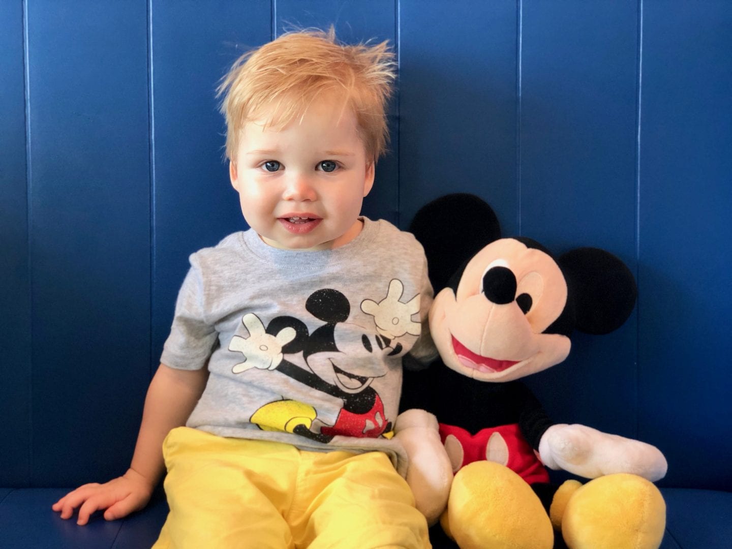 people mover in Tomorrowland at wdw magic kingdom toddler boy