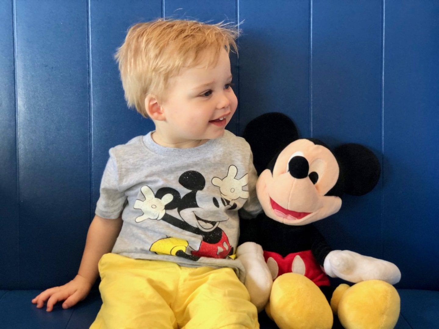 people mover in Tomorrowland at wdw magic kingdom toddler boy