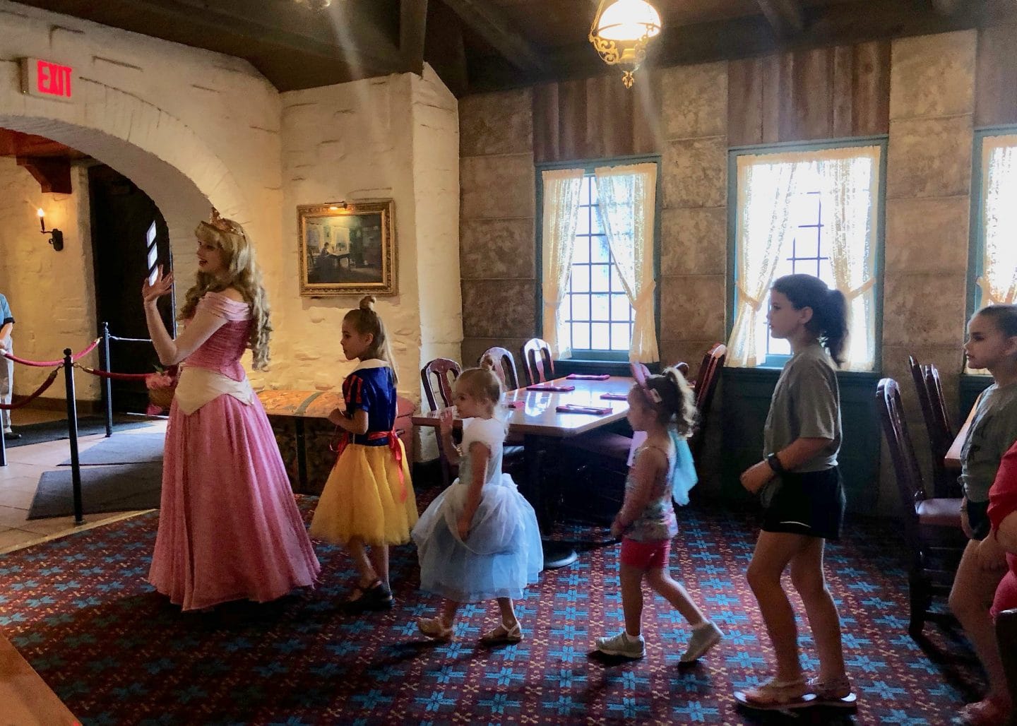 princess parade at Akershus Epcot 