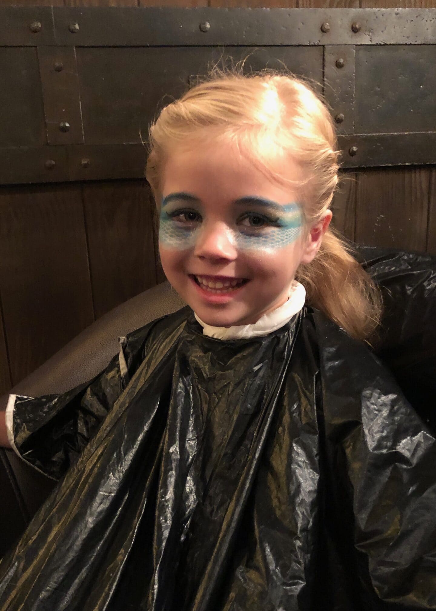 mermaid makeover at Disney World at the pirate's league