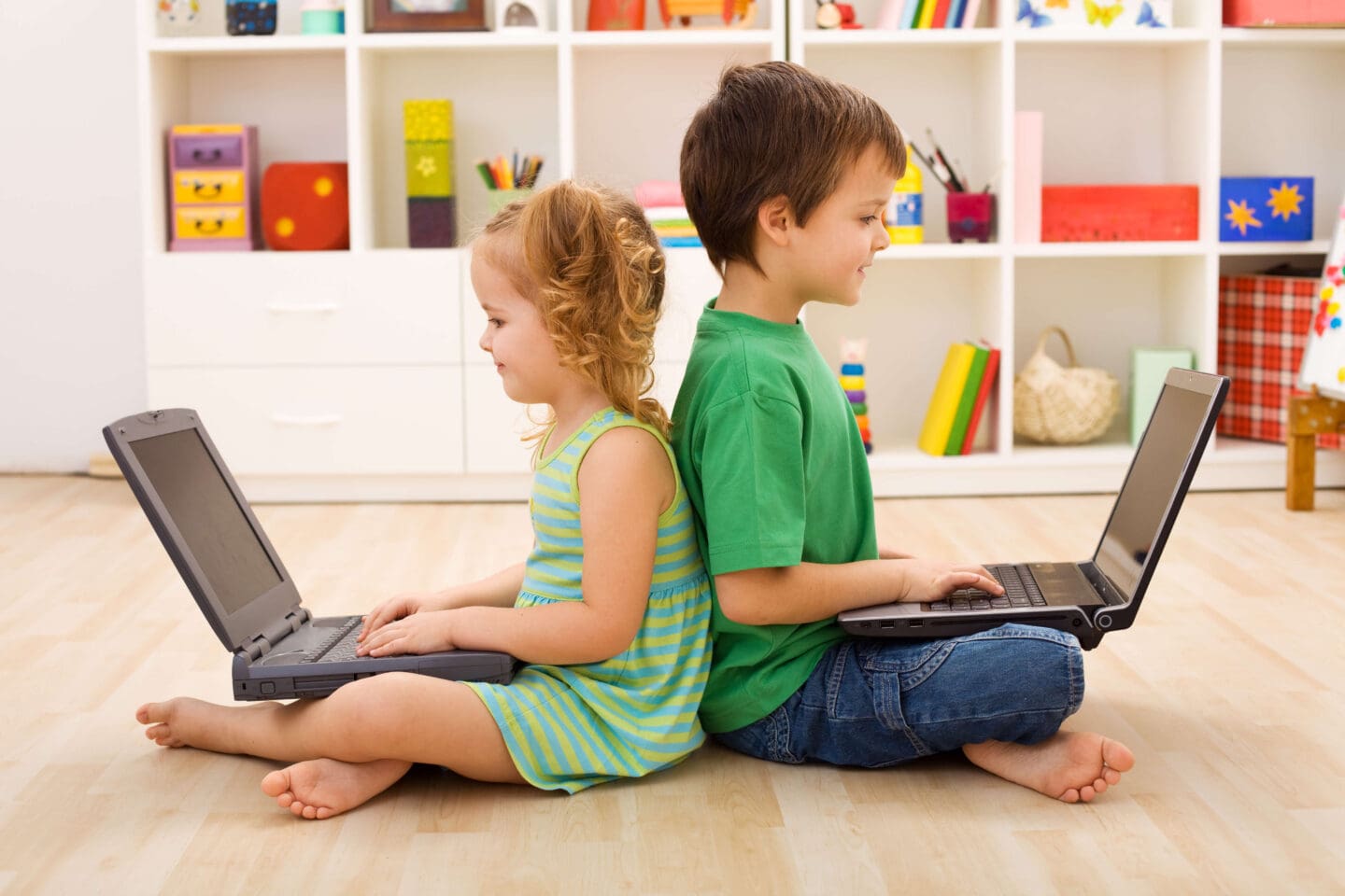 8 Online Teaching Tips for Parents