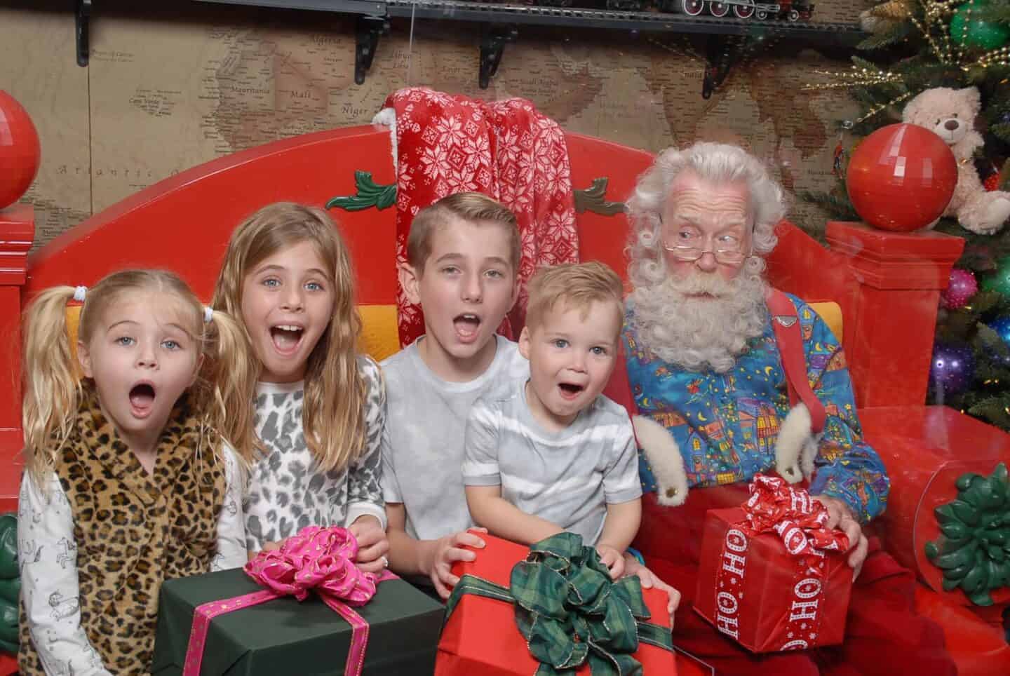 The Santa Workshop Experience at ICON Park: Best Place to Meet Santa for Photos