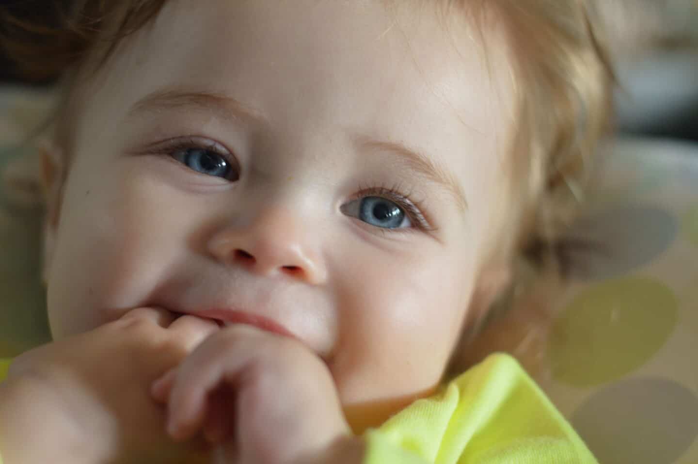 How to Soothe a Teething Baby at Night and During the Day