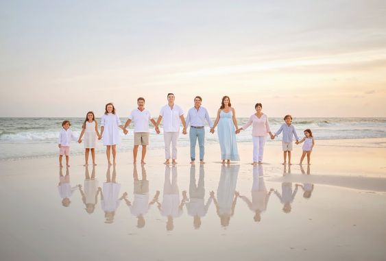 beach family photo ideas