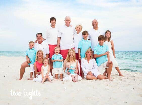 beach family photo ideas