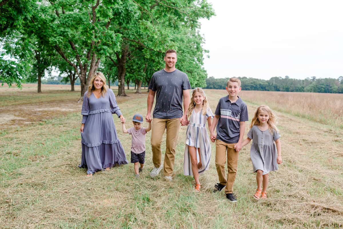 spring family photo ideas