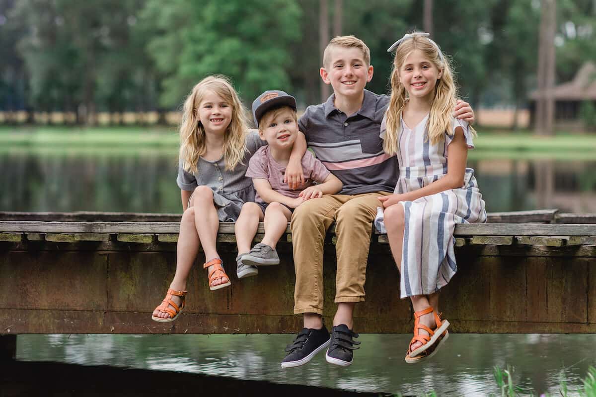 spring family photo ideas