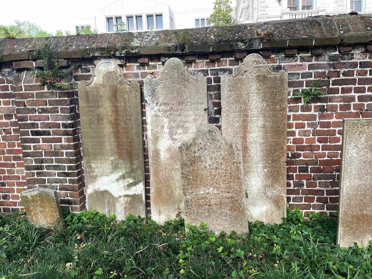 cemeteries in charleston sc