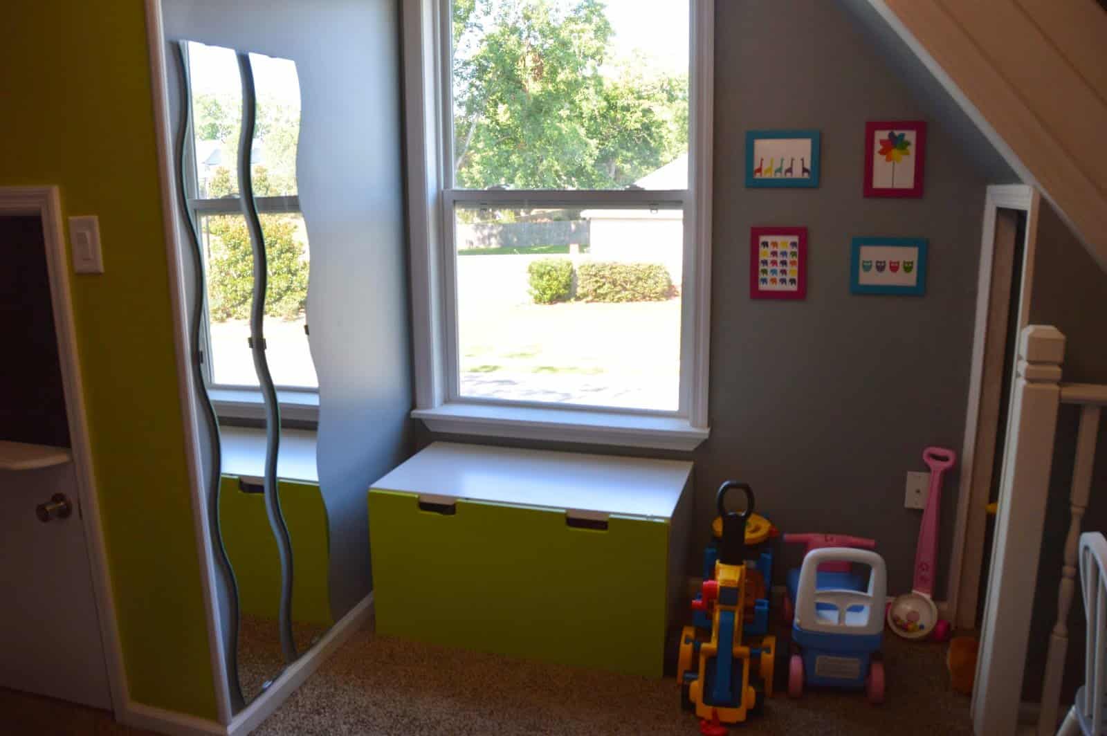 how to decorate a playroom