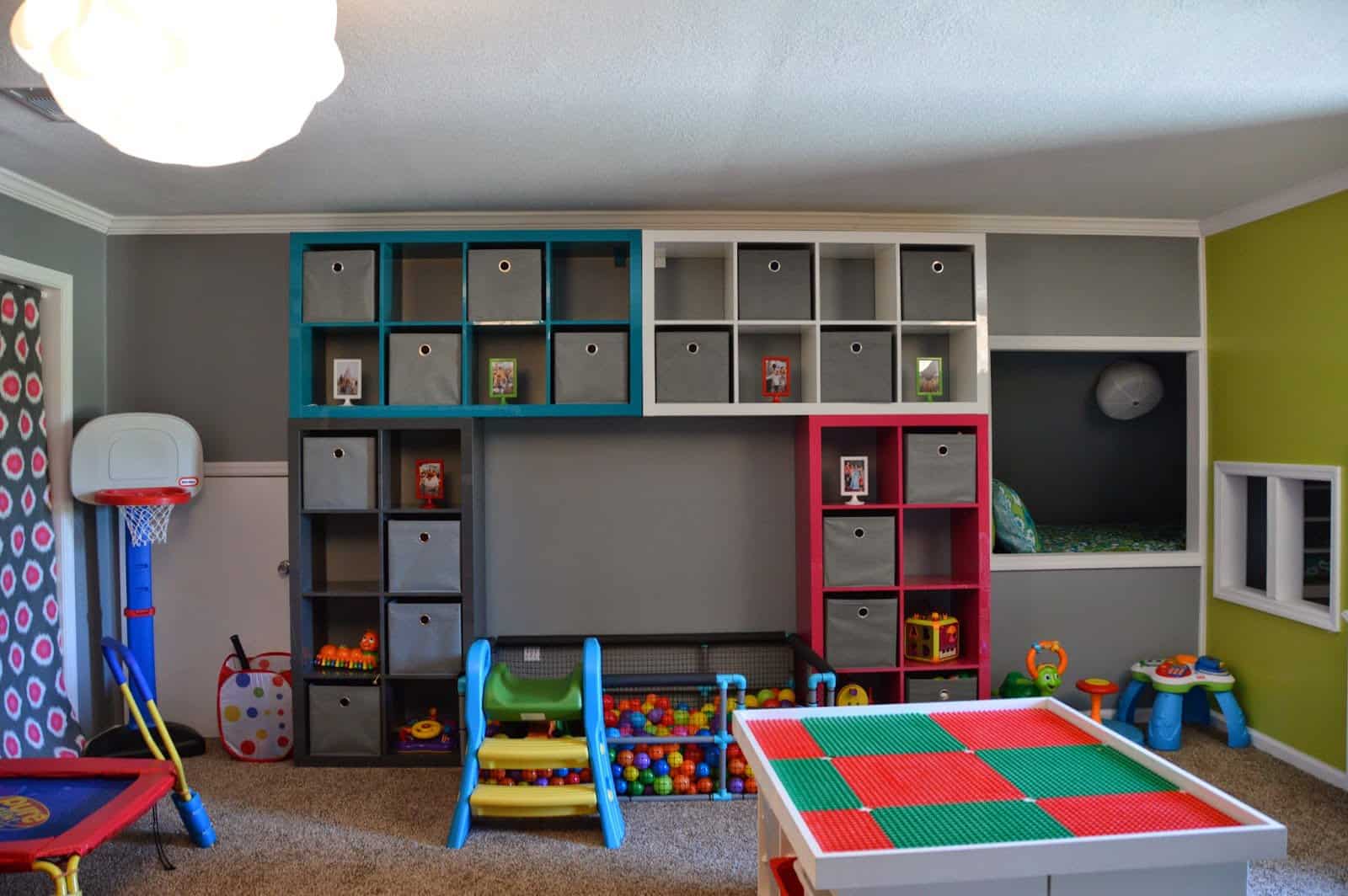 how to decorate a playroom