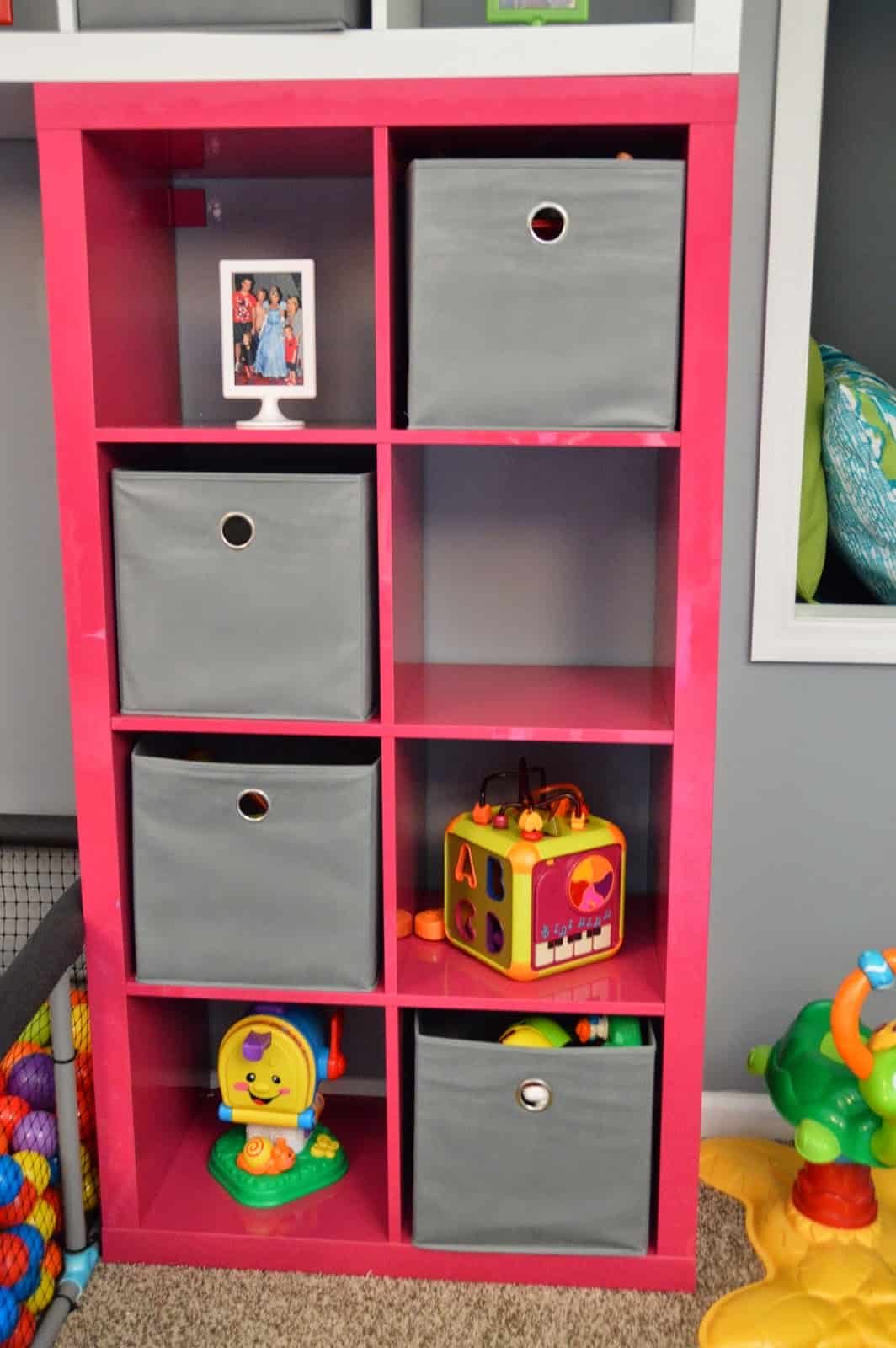 how to decorate a playroom