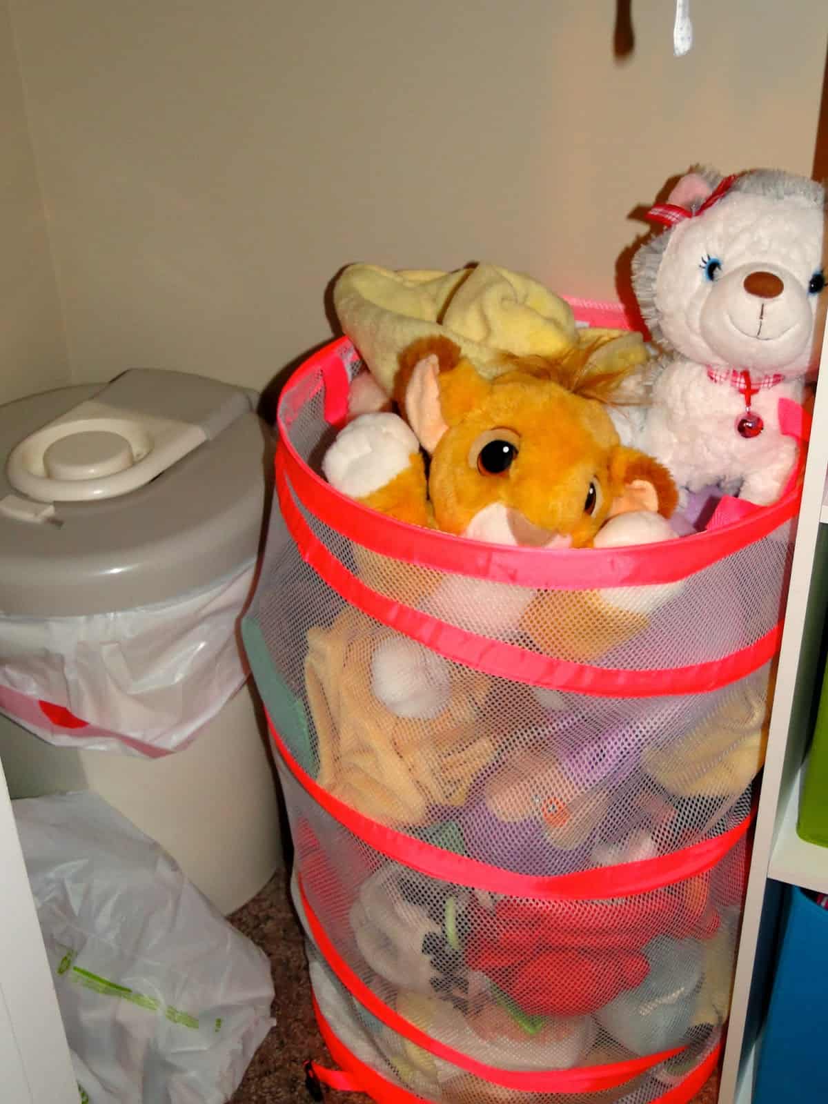 how to organize toys