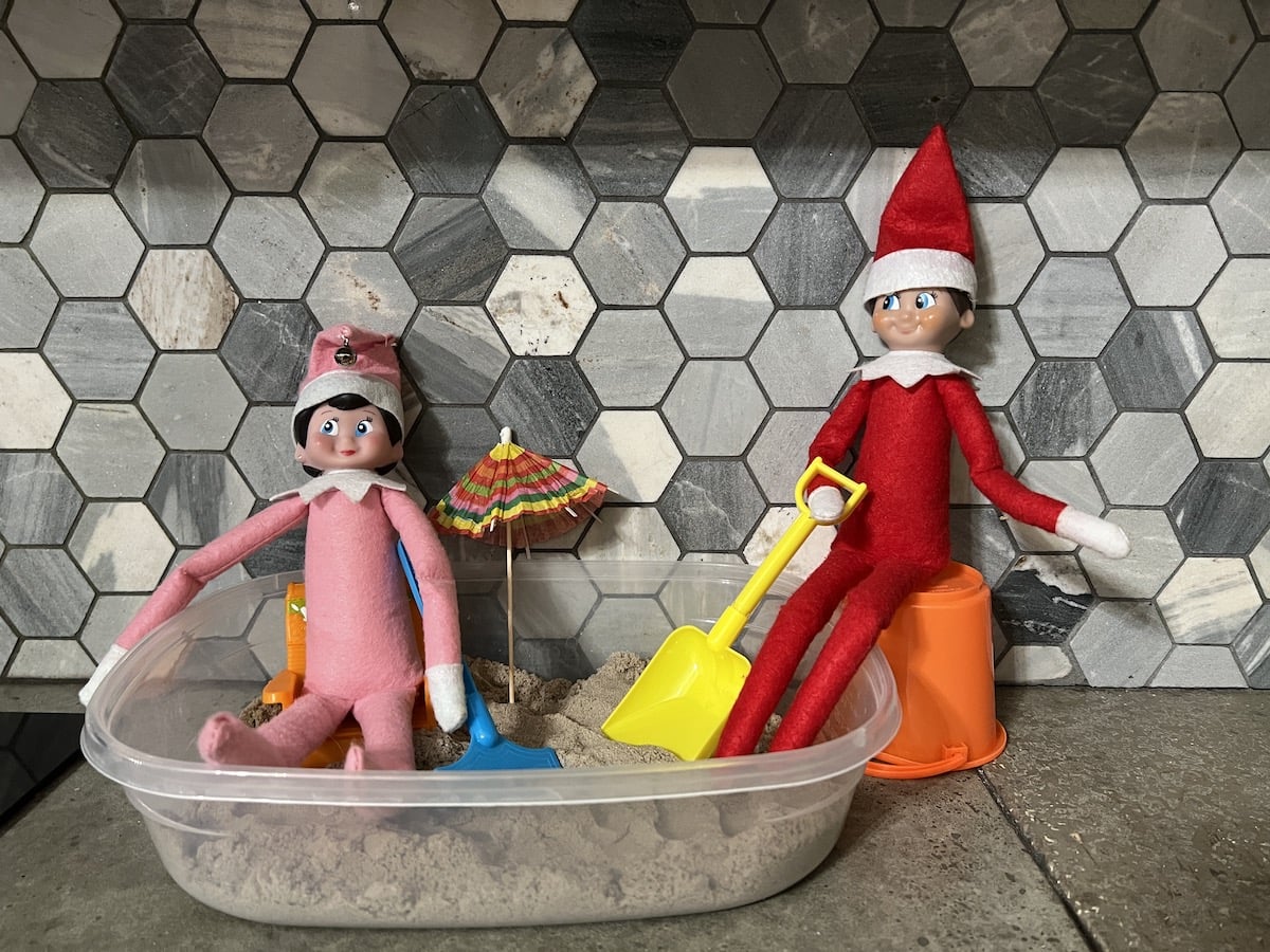 Last Minute Elf on the Shelf Ideas to help save your sanity during the busy holiday season with super easy elf on the shelf insperation!