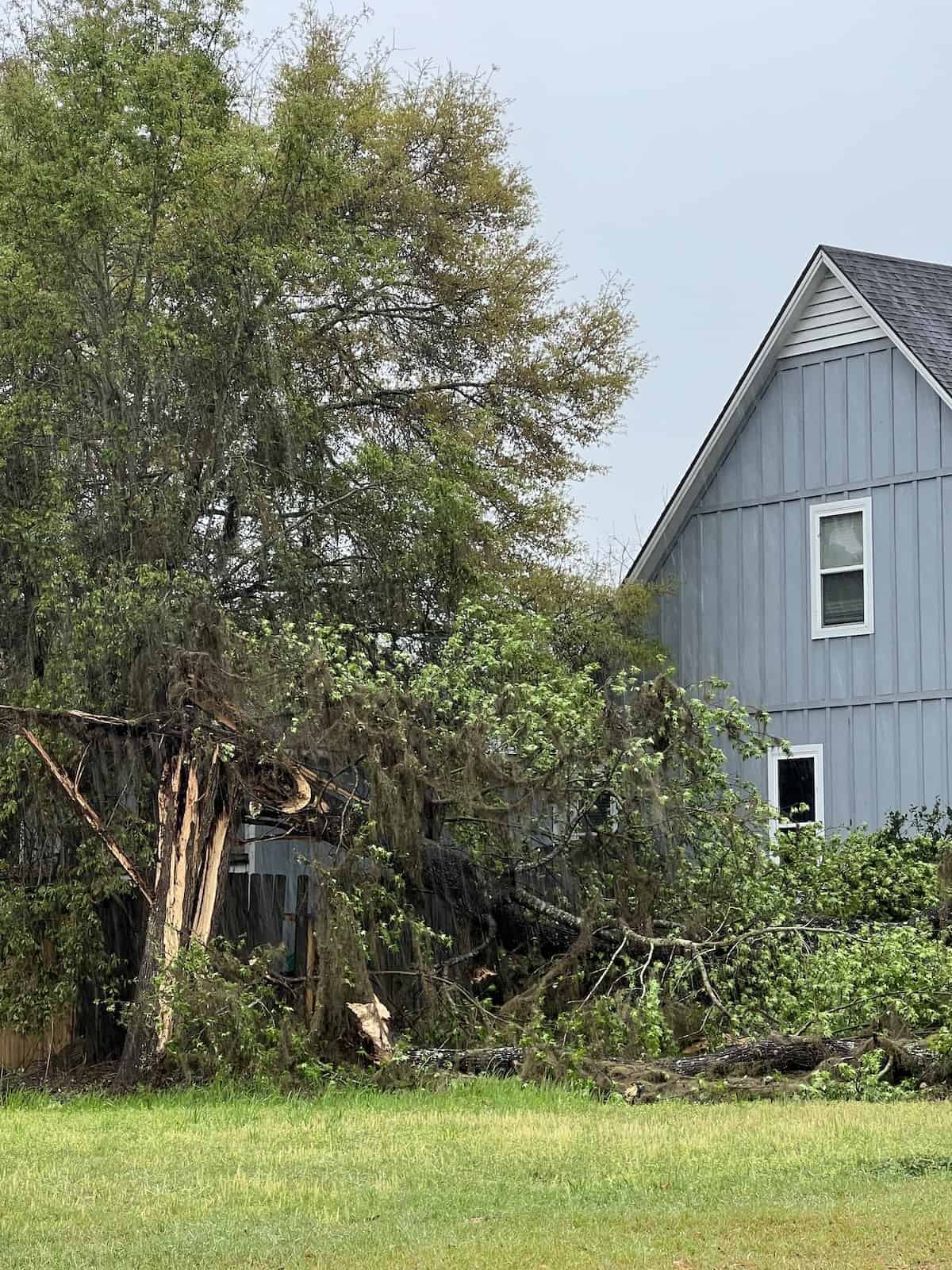 Lightning damage to house - when lightning strikes your house. What I learned when my house was struck by lightning. 