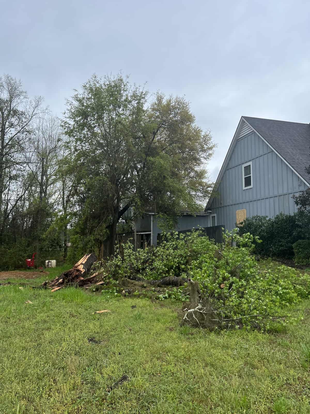 Lightning damage to house - when lightning strikes your house. What I learned when my house was struck by lightning. 