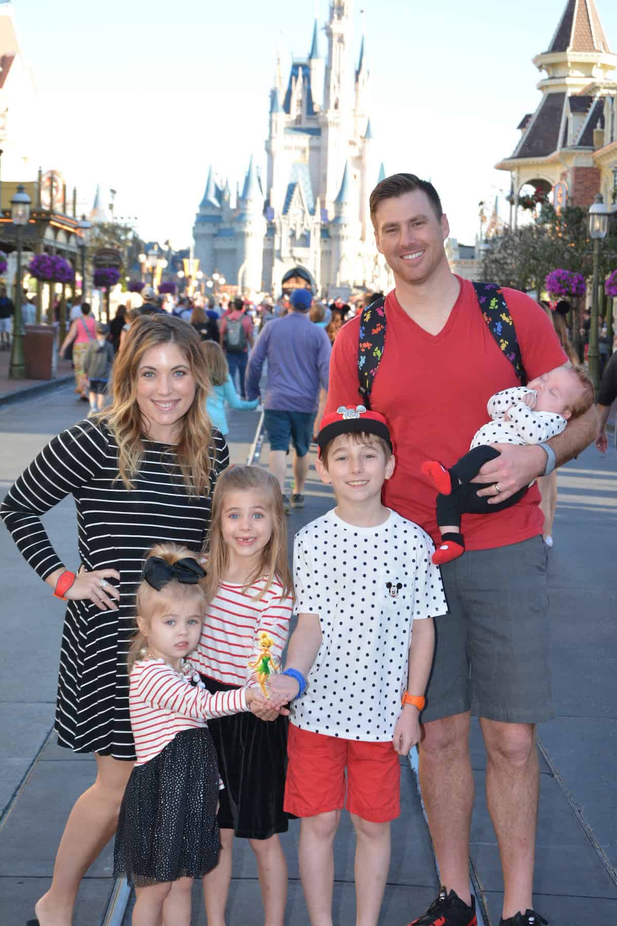 how to maintain structure while traveling with kids