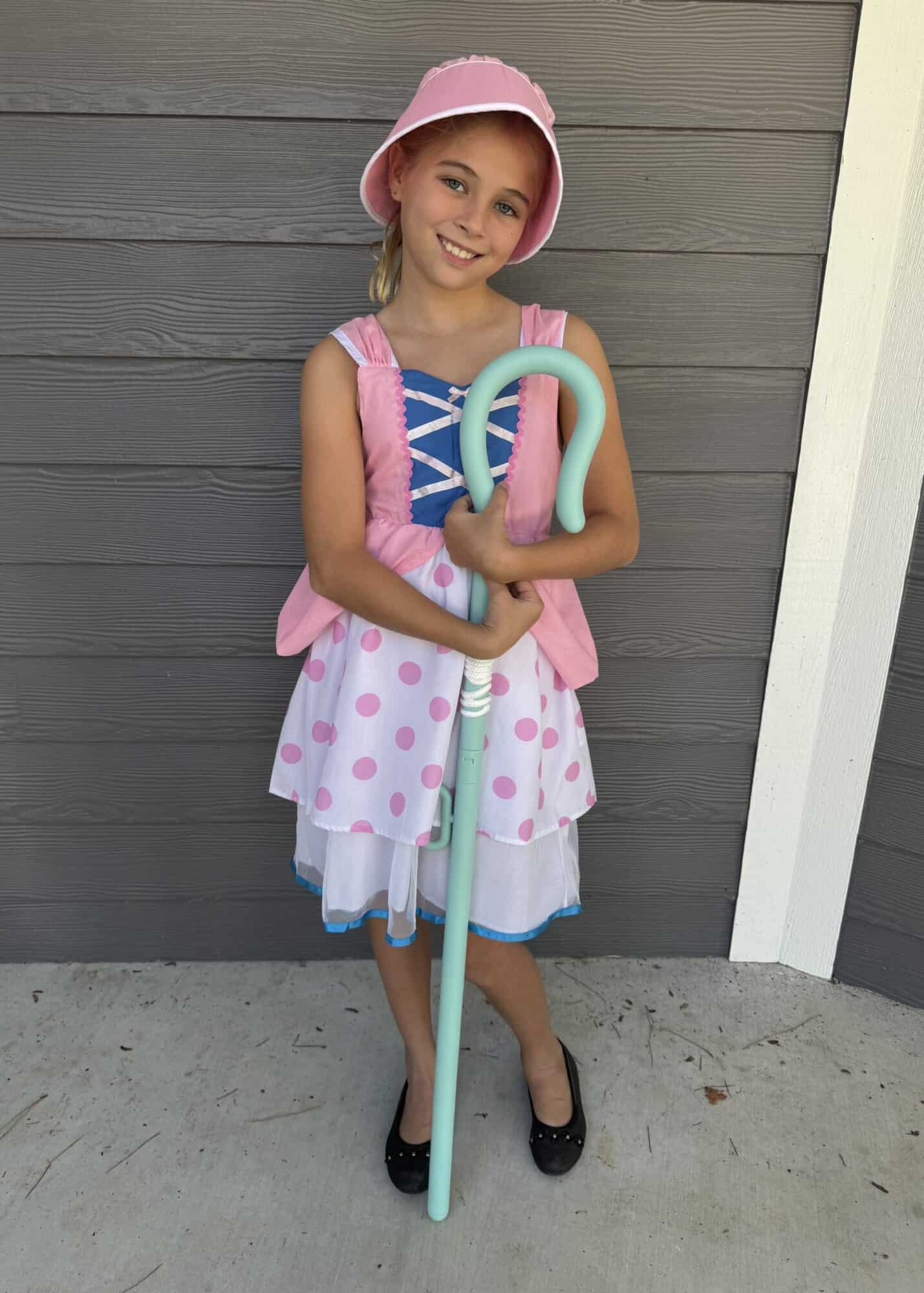 diy toy story family costumes - bo peep