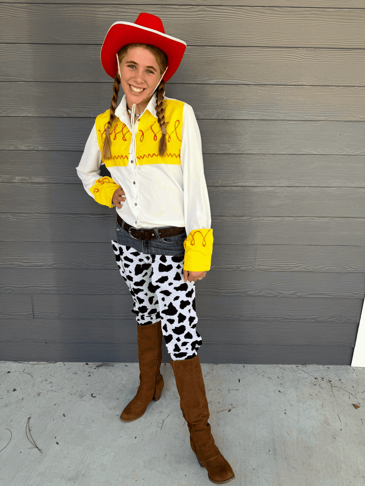 diy toy story family costumes - jessie the cowgirl